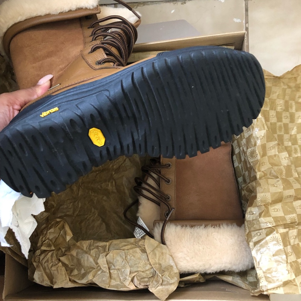 Ugg Adirondack II